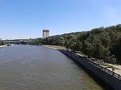 Андреевская набережная с Лужнецкого моста