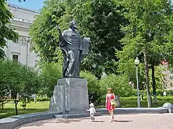 Памятник Кириллу Туровскому