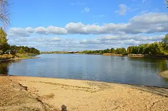 Озеро Шанхай: вид со стороны пляжа