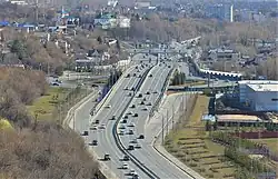 Путепровод над Танковым кольцом: вид со стороны проспекта Универсиады