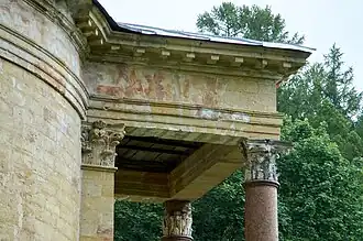 Фрагмент портика и колонн (2019)