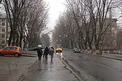 Недалеко от перекрёстка с бульваром Вацлава Гавела