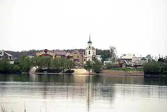 с. Каменное с противоположного берега Матырского водохранилища