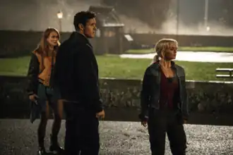 Конрад и Руби сталкиваются в деревне с поддельными шриками