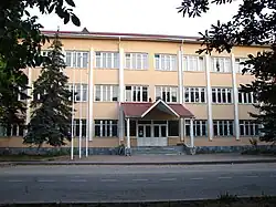 Бывшее здание НГДУ "Черноморнефть"