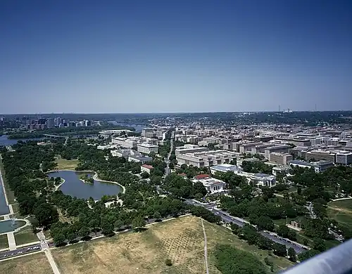 Вид на Виргиния-авеню.