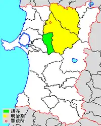 Расположение уезда Китаакита в префектуре Акита.зелёный — село Камикоани. Село составляет весь уезд Китаакита на сегодняшний день.жёлтый — города Одате и Китаакита ранее входившие в уезд
