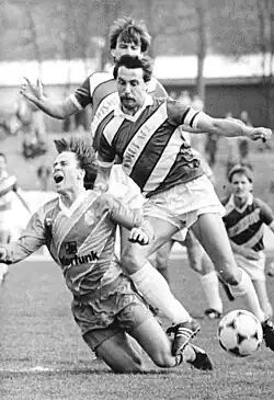 Bundesarchiv Bild 183-1990-0324-022, ФК Рот-Вайсс — БСГ Висмут (матч чемпионата 1990 г.)