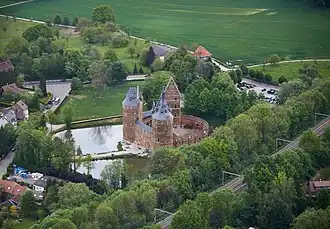 Вид замка с высоты птичьего полёта