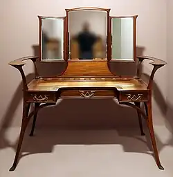 Ш. Плюме и Т. Сельмерсхайм. Туалетный столик. 18961897. Музей художественных ремёсел, Берлин