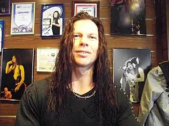 Крис Бродерик на автограф-сессии в Киеве, Украина в марте 2011 года