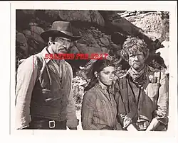 Слева направо: Клинт Уокер, Марго Киддер и Джон Эриксон. В фильме «Щедрый человек[англ.]» (1972)