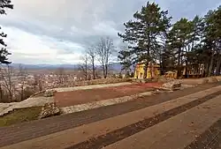 вид из базилики на Земенское ущелье реки Струма