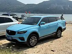 Вид спереди