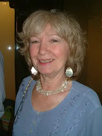 Джули Стивенс в 2014 году