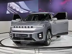 Вид спереди