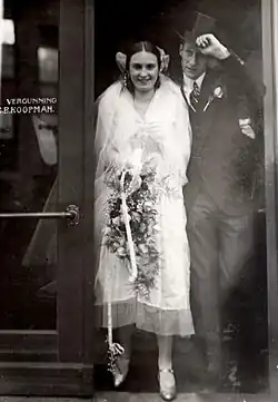 Клас Бреуэр с супругой в октябре 1929