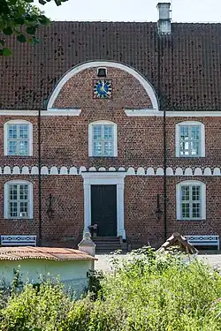 Главный вход в замок