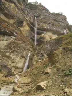 Водопад близ Лазы