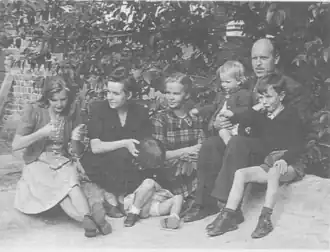 Жозеп Ренау с семьёй в Мексике, 1941 год