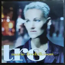 Обложка сингла Мари Фредрикссон «Tro» ()