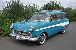 Opel Olympia Rekord P1 1500 Caravan образца 1960 года. Двигатель — 4-цилиндровый, объём 1488 cc, мощность 45 л.с.