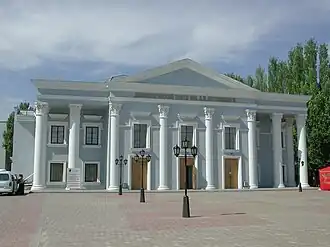 Современный вид театра