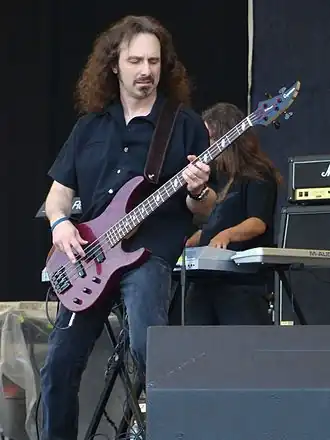 Майкл Лепон на концерте в Новаре, Италия