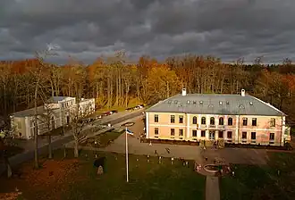 Школа и мыза в Тыстамаа