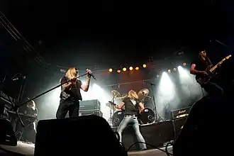 TNT на концерте в 2009 году.