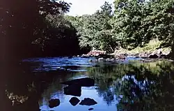 Река Ро протекающая через парк «Ро Вэлли Кантри»